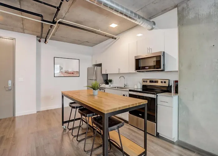 Appart hôtel In Downtown 4*